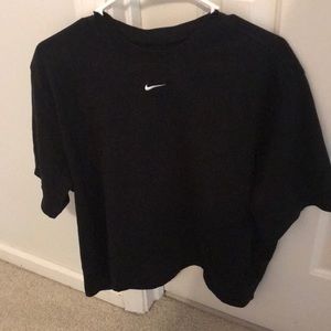 oversized black nike t-shirt